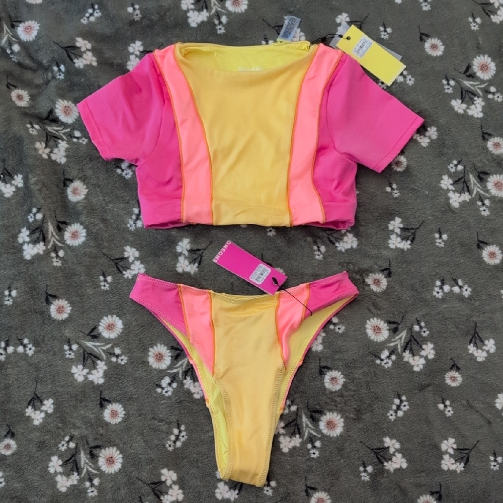 NWT Sporty Oneone Swim set / Bikini